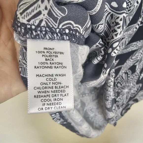 LOFT Petites MP Floral Blouse Black White Lightweight Short Sleeve V-Neck - Picture 6 of 14